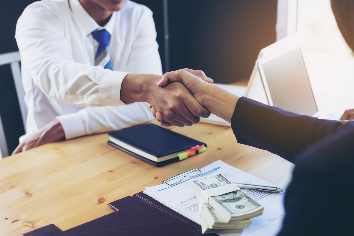 Licensed Money Lenders vs. Loan Sharks in Singapore